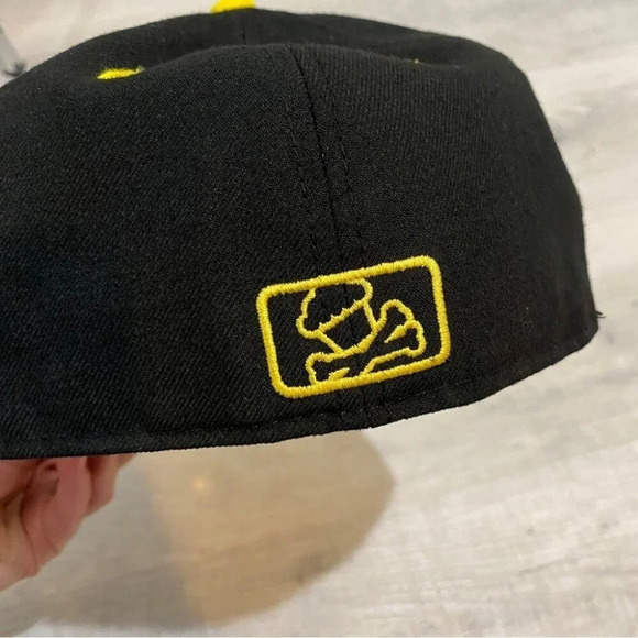 Johnny Cupcakes Bones Baseball Cap X Black Yellow Fitted 7 1/8 (56.8cm) New Era - Picture 10 of 12